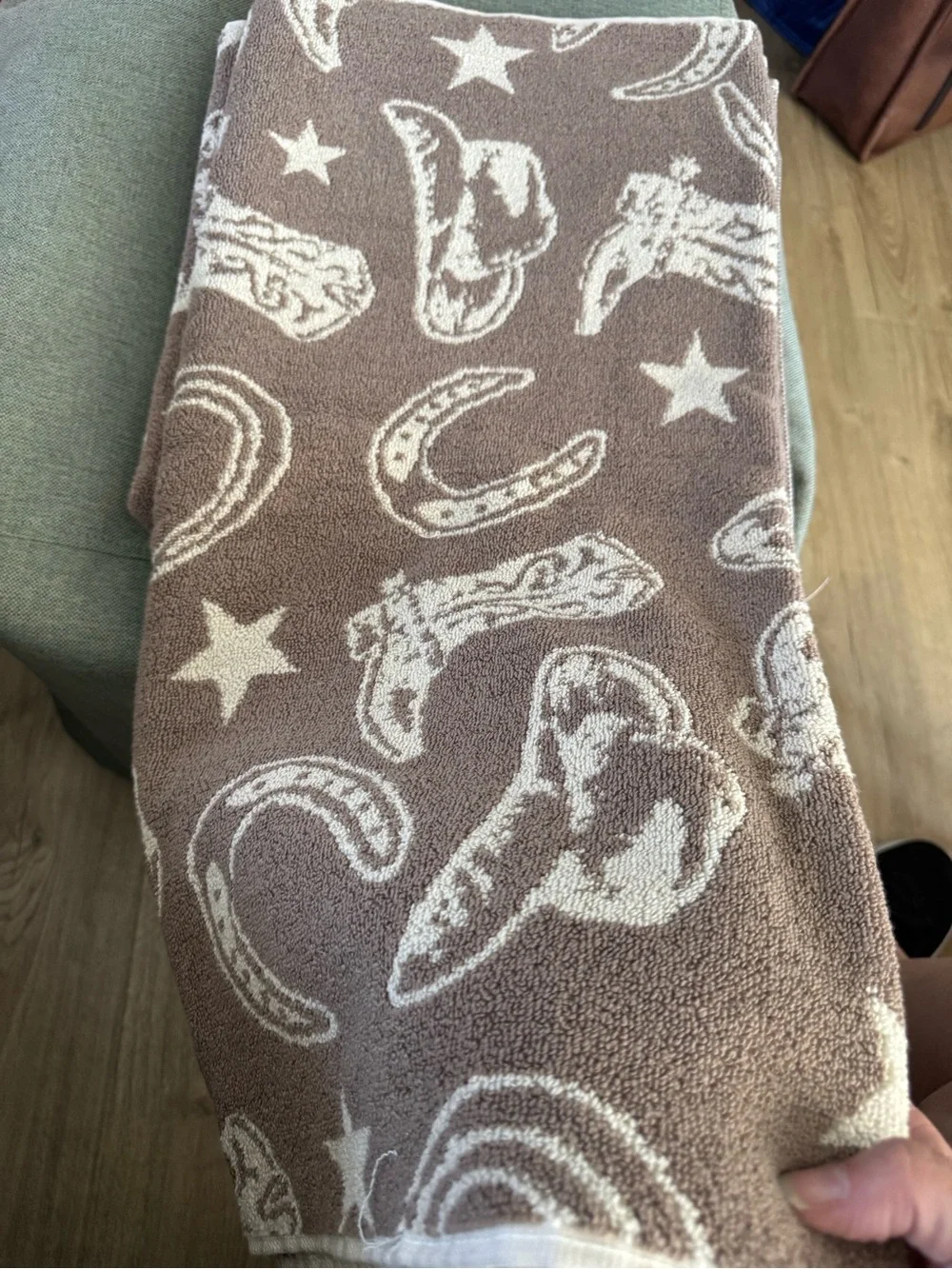 Wrangler Taupe & Cream Star and Horseshoe Towel Set